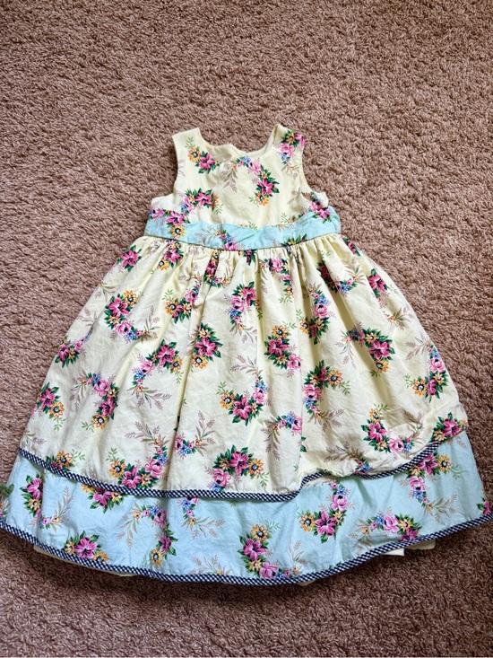 Laura Ashley Other - 2T Laura Ashley Floral Lily Pastel Fancy Cotton Dress
